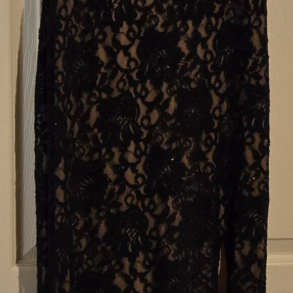 Evening Gown - Picture 2 of 3